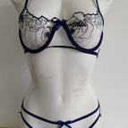 White and Blue / S